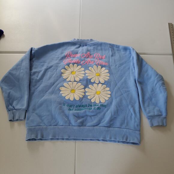YLLW Roses Are Red Sweatshirt Medium Daisy Graphic Made USA - Picture 2 of 9